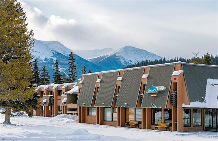 Marmot Lodge