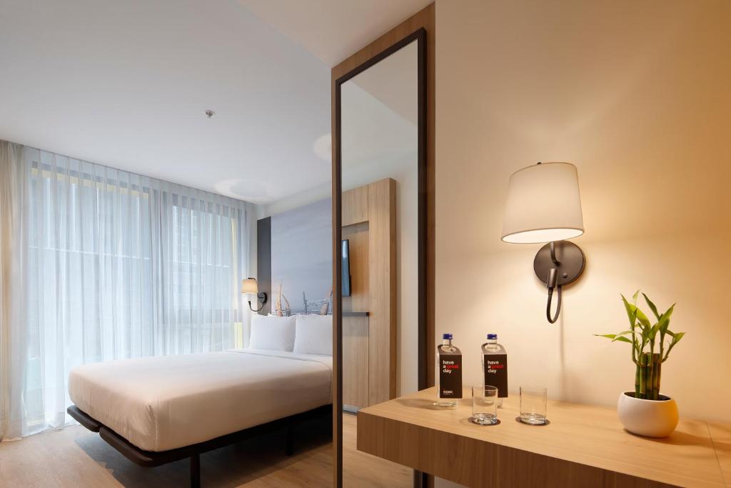 Ikonik Miraflores Hotel