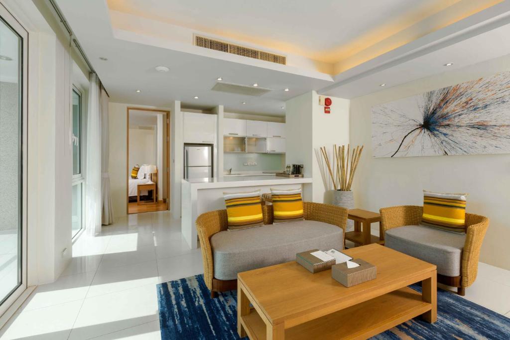 Splash Beach Resort Phuket